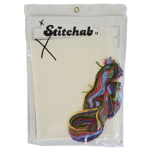 Vintage 1984 DIMENSIONS Counted Cross Stitch Kit 7865 Friendship Heart 11" × 14" - Picture 4 of 4